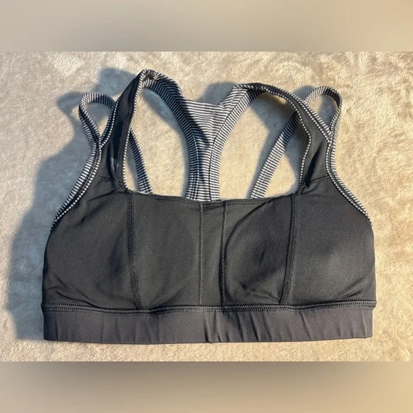 lululemon athletica Black and White Striped Sports Bra - Picture 3 of 4